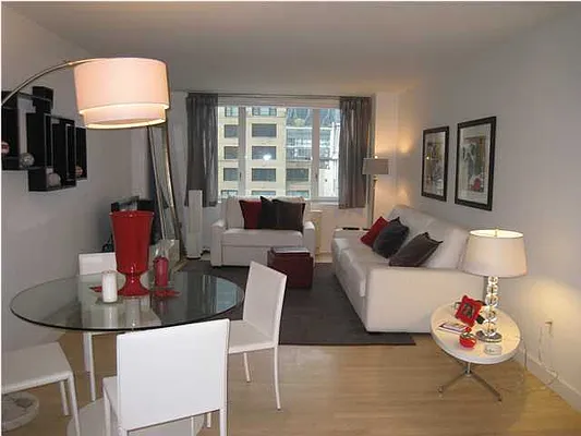Sold by Evans Real Estate | media 1