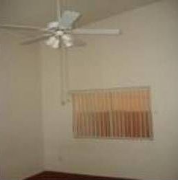 4th image of 8513 W Wilshire Dr