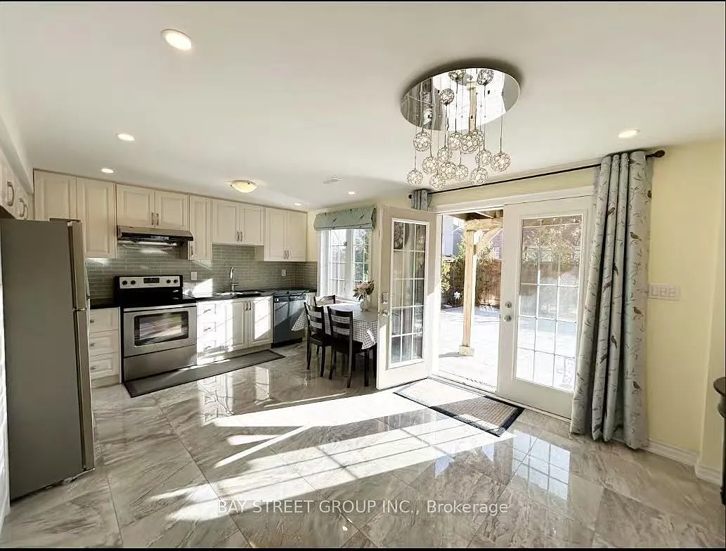 2 bed, $2,650 — Photo 3