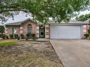 6102 Silkcrest Trl, Arlington, TX 76017