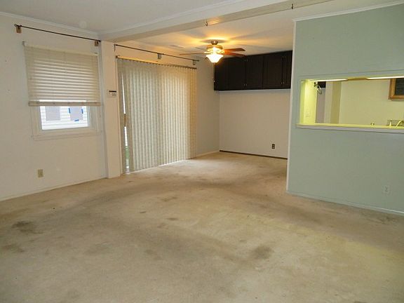 Additional Living Room