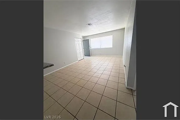 2 bed, $1,600 — Photo 2
