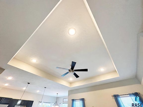 4th image of 110 Atlantic Cir