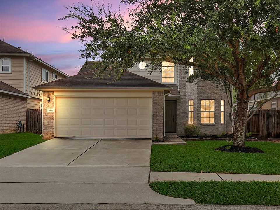 1st image of 11022 Shumard Oak Ct