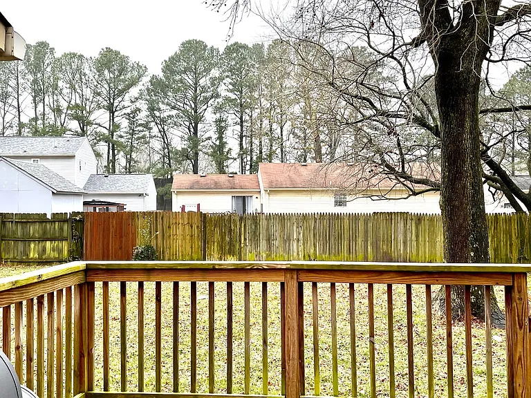 6817 Cedarwood Ct — Photo 26