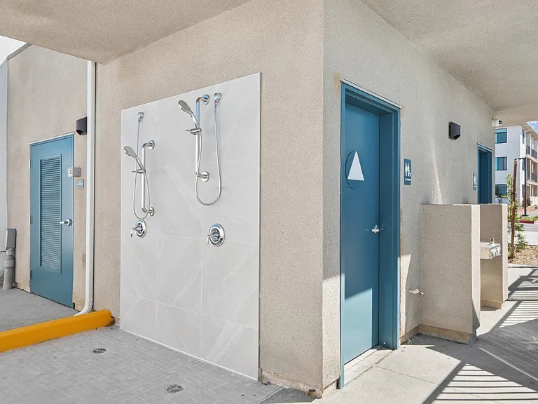 Altitude Apartments — Photo 10