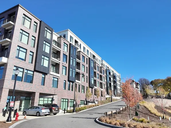 191 Washington St #402, Boston, MA 02135
