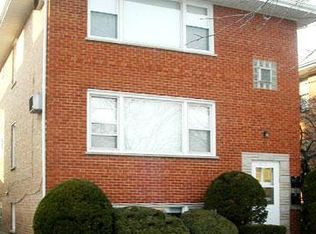 1012 S 11th Ave APT 1, Maywood, IL 60153