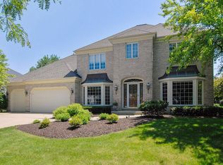 720 Mesa Dr, Naperville, IL 60565