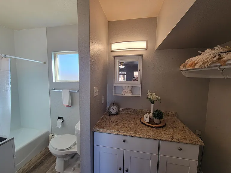1810 North Ave — Photo 3