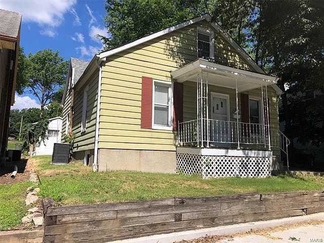 2nd image of 217 N 8th St