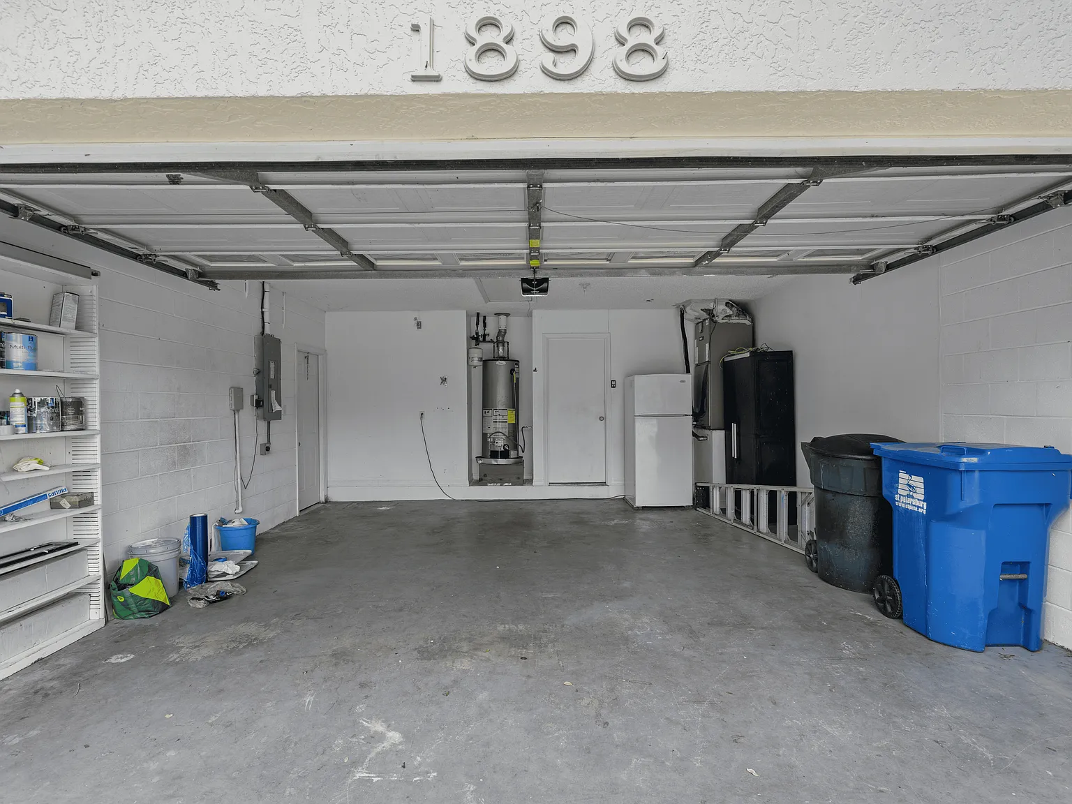 3 bed, 1600 sqft, $3,200 — Photo 4