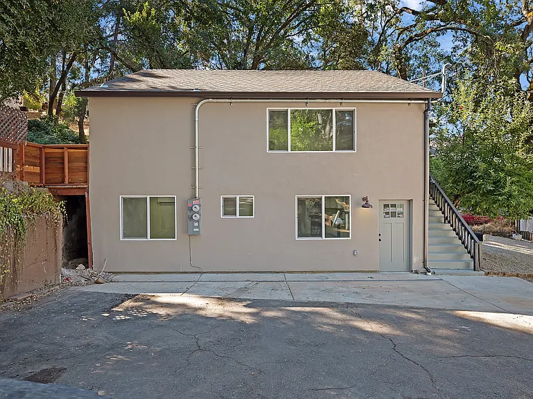 2849 Coloma St #B — Photo 20