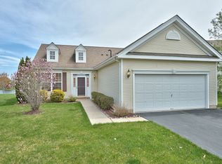 8 Bunker Hill Dr, Allentown, NJ 08501