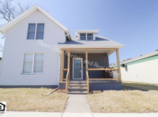 1609 S Van Buren St, Auburn, IN 46706