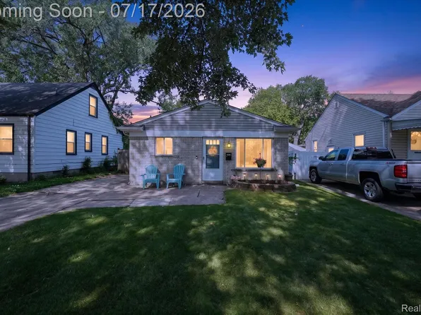 7936 Weddel St, Taylor, MI 48180