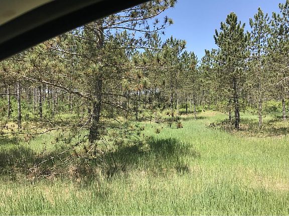 4th image of 7 Xxx Market Saint West Tract