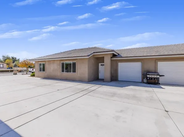 16472 Smoke Tree St, Hesperia, CA