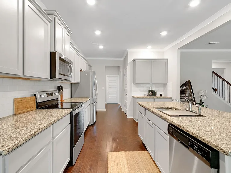 1398 Harlequin Way — Photo 9