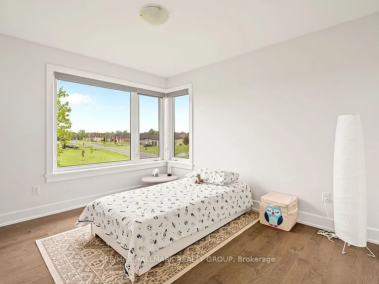 1575 Rangeland Ave — Photo 31