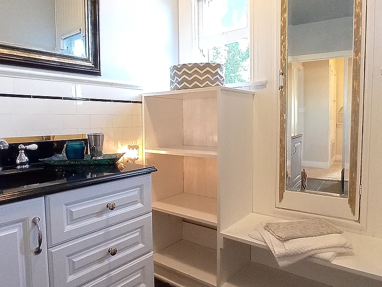1070 S Cloverdale Ave #2B — Photo 9