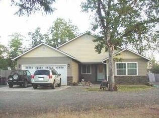 6680 Rogue River Dr, Shady Cove, OR 97539