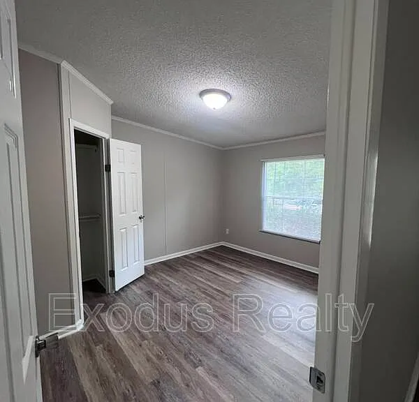 141 Cherry Berry Ln — Photo 4