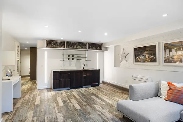 Sold by Douglas Elliman | media 15