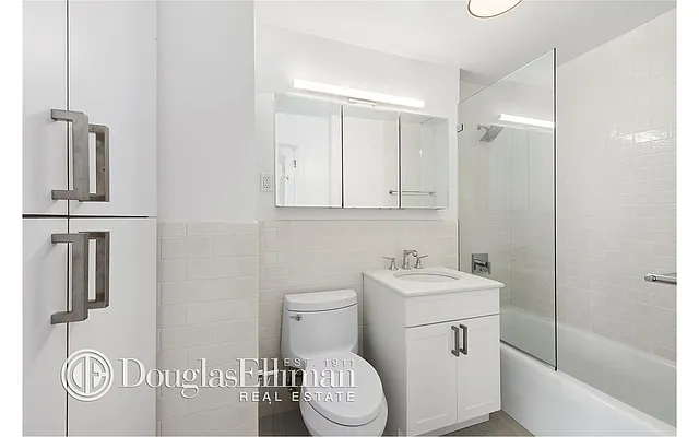 Rented by Douglas Elliman | media 8