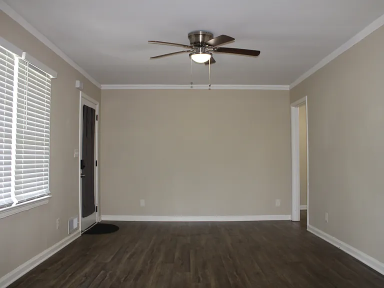 2311 Amber Way — Photo 5