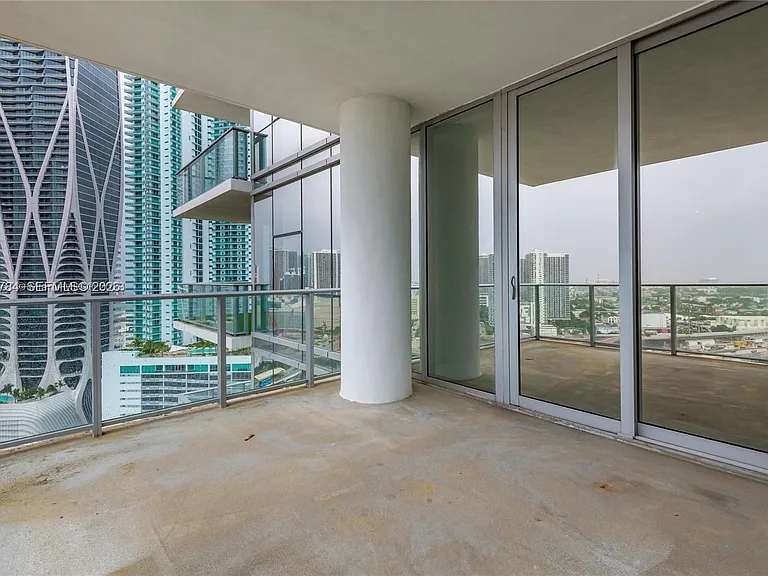 851 NE 1st Ave #2100 — Photo 34