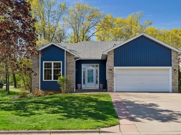 354 East Avenue Cir, Saint Paul, MN 55115