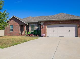 2421 E Prairie Ridge St, Republic, MO 65738