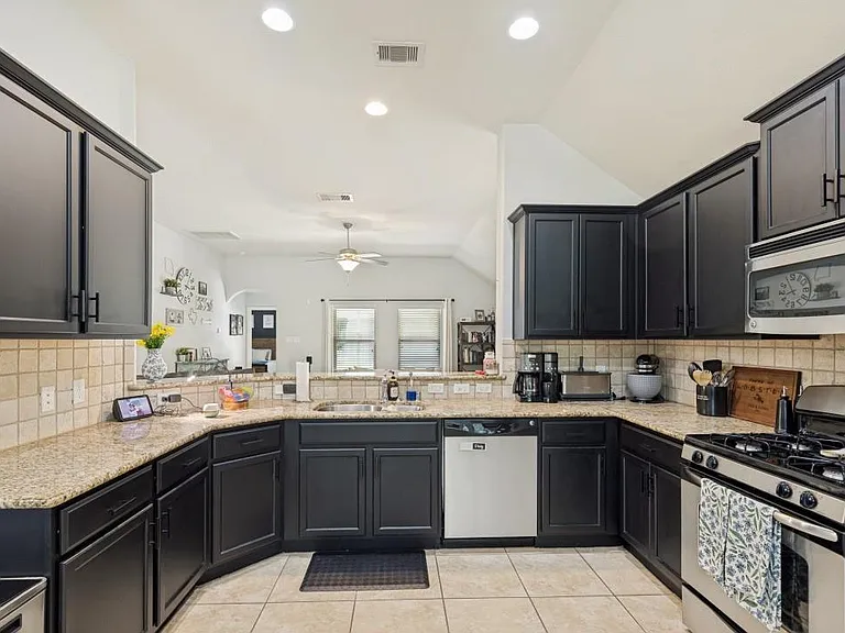 20518 S Blue Hyacinth Dr — Photo 7