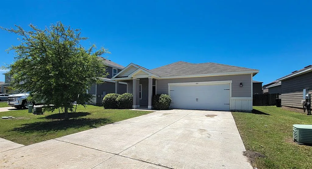 3 bed, 1109 sqft, $1,650 — Photo 2