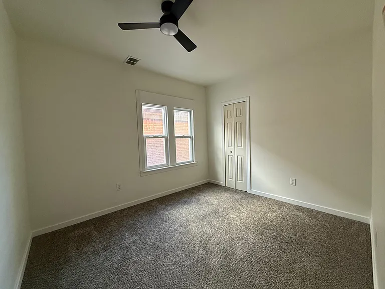 2509 Gladstone St #2 — Photo 15