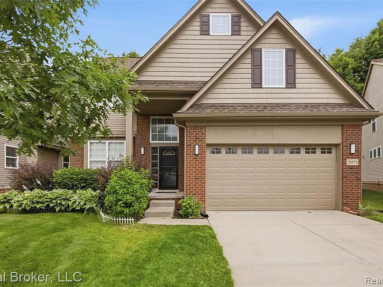 26978 Maxwell Ct — Photo 1