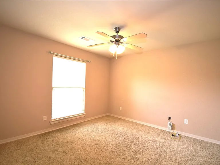 3202 Stonepoint Ave — Photo 15