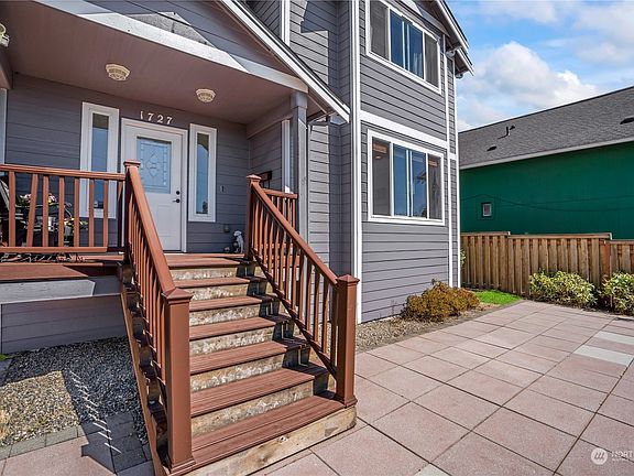 2nd image of 1727 S Cushman Avenue