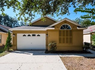 614 Cape Cod Cir, Valrico, FL 33594