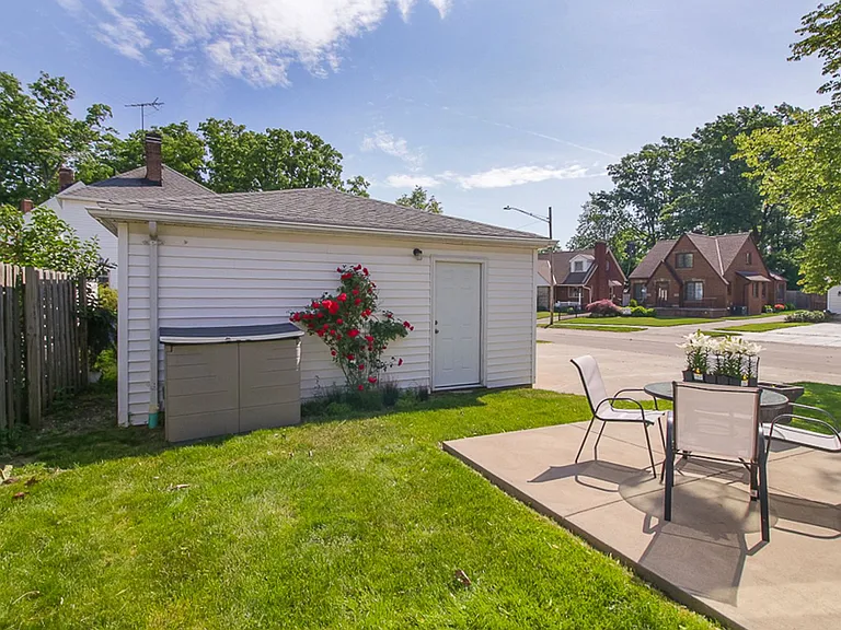 16200 Munn Rd — Photo 30