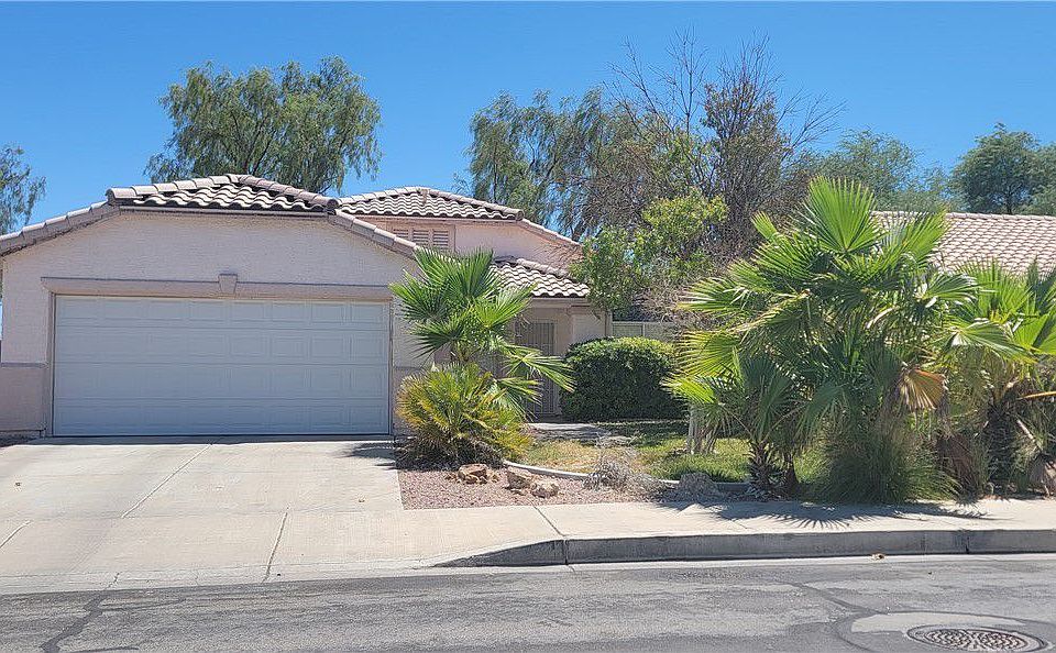 1st image of 328 Coral Fountain St
