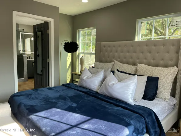 7566 OLD KINGS Road S, Jacksonville, FL 32217