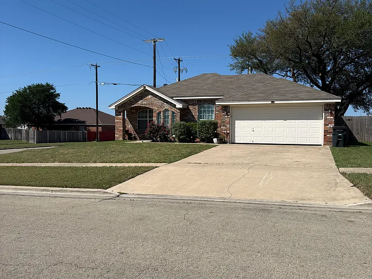 5509 White Rock Dr — Photo 2
