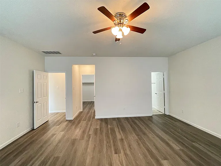 28519 Willow Orchard Ln — Photo 17