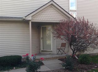 3518 Meadow Grove Trl, Ann Arbor, MI 48108