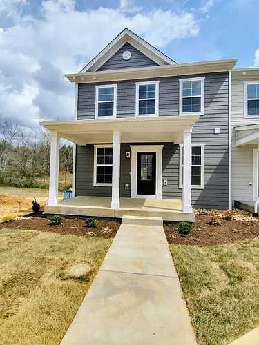 1047 Balsam Ln Photo 1