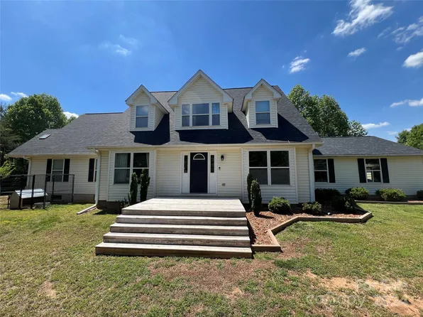 202 Wild Turkey Ln, Rutherfordton, NC 28139
