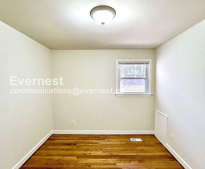 12364 Mason Ave — Photo 10