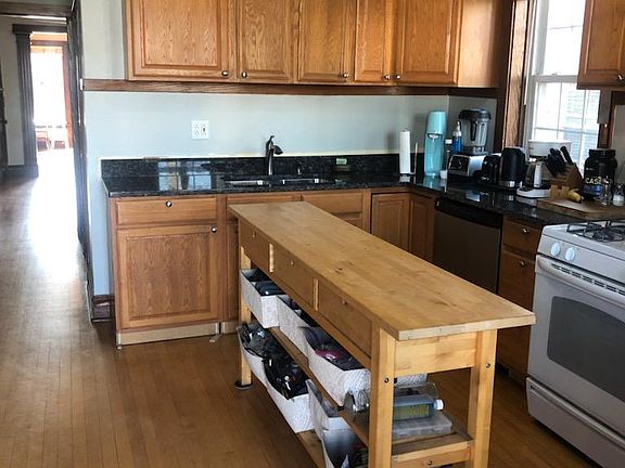 5th image of 2531 N California Ave #2